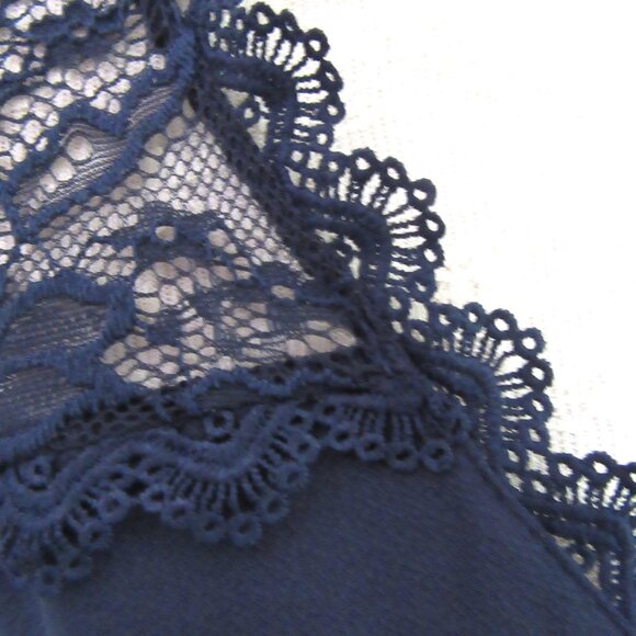 ADRIENNE VITTADINI navy blue t shirt with lace trim & sleeves - size Small - Picture 4 of 7